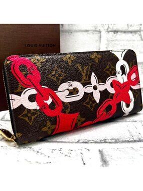 Louis Vuitton Monogram Bay Chain PT Zippy